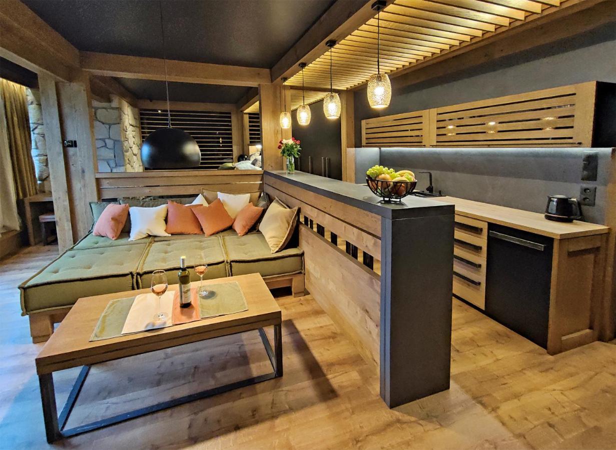Apartman Mary Lou, Hotel Ovruc Štrbské Pleso Exteriör bild